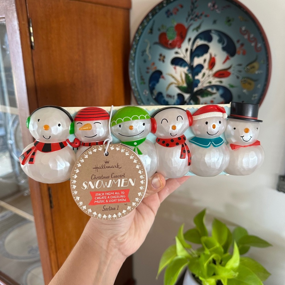 Hallmark Christmas Concert Snowmen Section 1 Musical Light Show Decor
